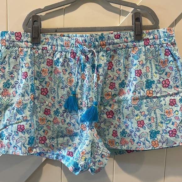 Vineyard Vines -  Flamingo Flock Pull on Short - Picture 2 of 4